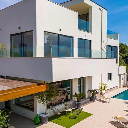 Beautiful In With Sauna * Zara