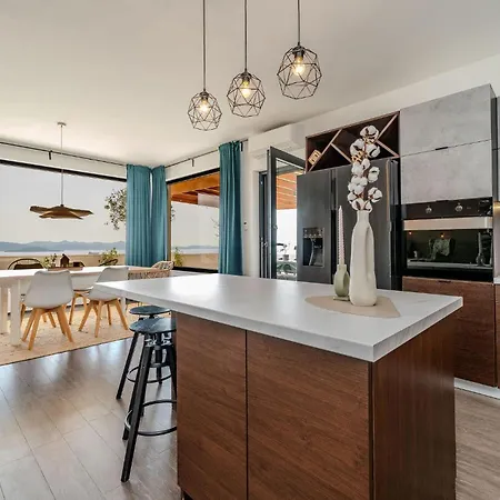 Luxurious In With Sauna Ferienhaus *