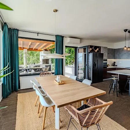 Beautiful In With Sauna