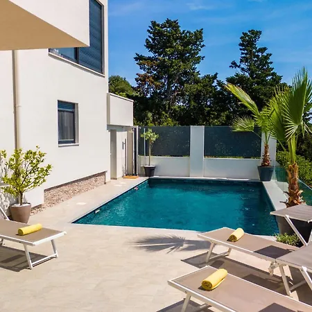 Holiday home Awesome In With House Sea View