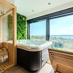 Beautiful In With Sauna *