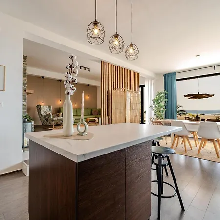 Luxurious In With Sauna Semesterbostad