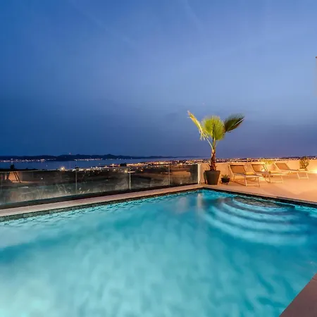 Luxurious In With Sauna Semesterbostad Zadar