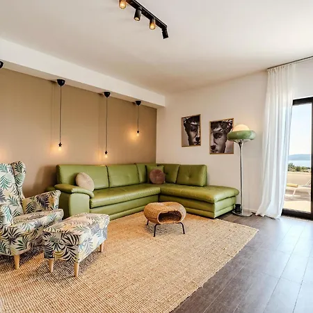 Semesterbostad Luxurious In With Sauna Zadar