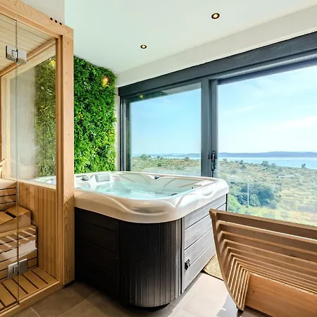 Beautiful In With Sauna *