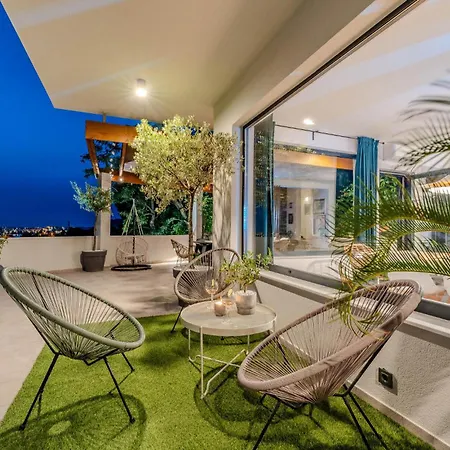 Beautiful In With Sauna * ザダル