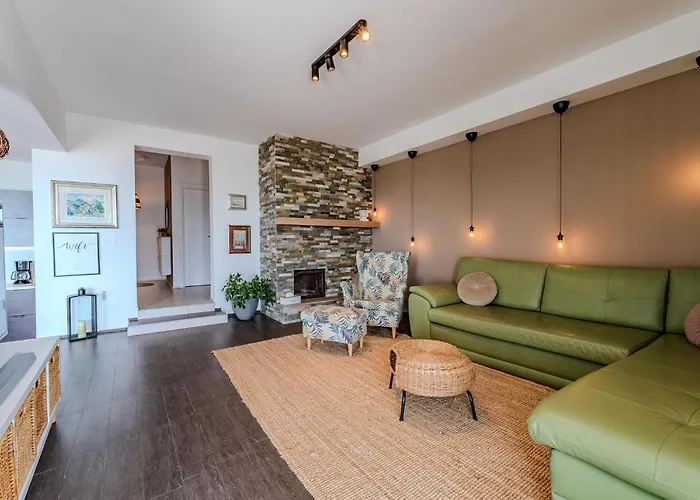 Ferienhaus Beautiful In With Sauna Zadar