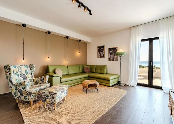 Ferienhaus Beautiful In With Sauna Zadar