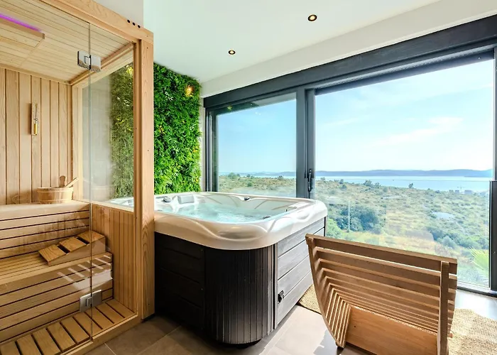 Beautiful In With Sauna *